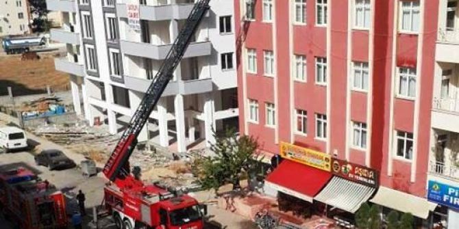 Çatı Yangını Büyümeden Kontrol Altına Alındı