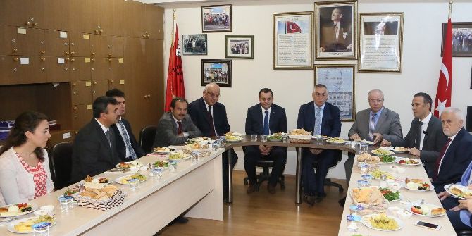 Okul Yönetiminden Başkan Aydın’a Eğitime Verdiği Destek İçin Teşekkür