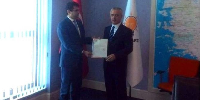 Ak Parti Nazilli İlçe Başkanlığına Atanan İsa Bedil, Görevi İade Etti