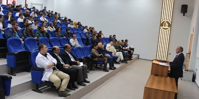 Beü Tıp Fakültesi Araştırma Görevlileri Temel Uyum Kursu Değerlendirme Toplantısı