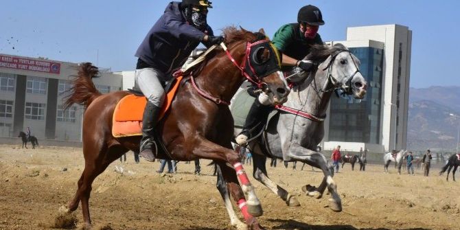 Geleneksel Nazilli Rahvan At Yarışlarına Yoğun İlgi