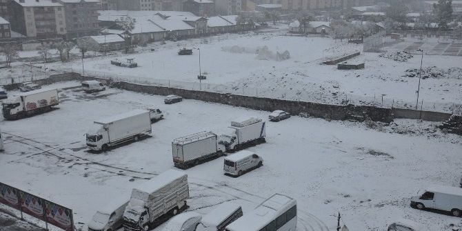 Kars Beyaz Gelinliğini Giydi