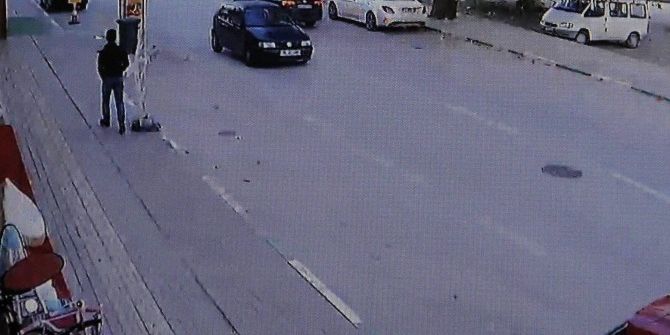 Bursa’da Kaza Dehşeti Kameraya Böyle Yansıdı...