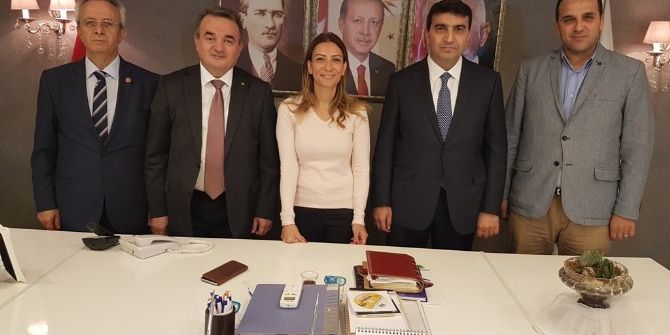 Kaymakam Öztürk’ten Ak Parti’ye Ziyaret
