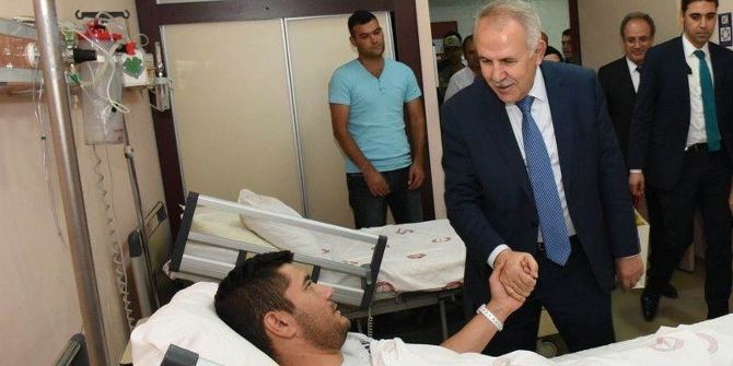 Vali Erdal Ata Yaralı Askeri Ziyaret Etti