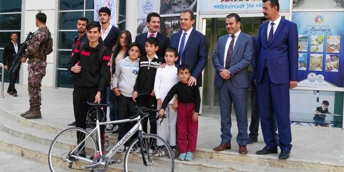 Vali Taşyapan Erciş’te