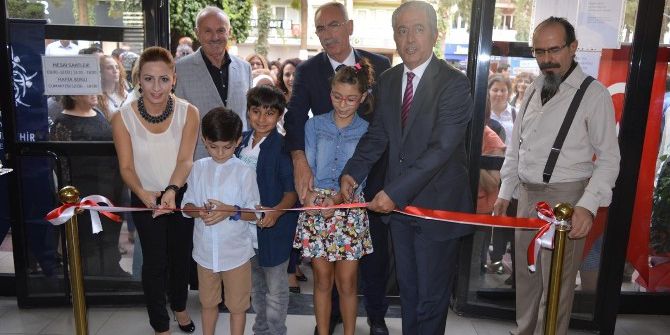 Sinan Taplı Resim Atölyesi Sergisi Açıldı