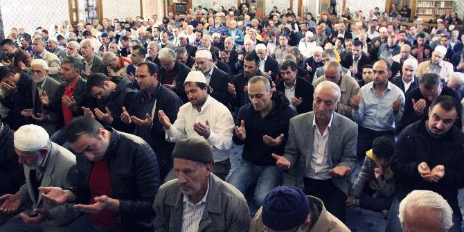 Osmanlı Ocakları Şehitler İçin 1001 Hatim Okuttu