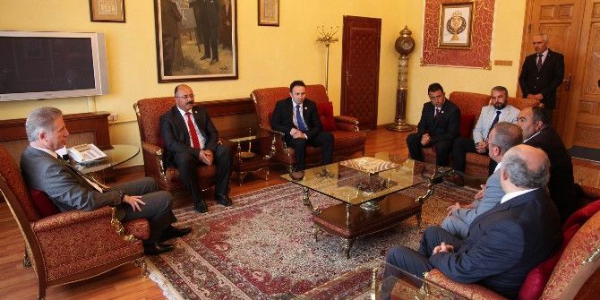 Muhtarlar Derneğinden, Vali Gül’e Ziyaret