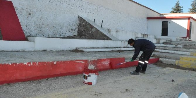 Ayvalık Stadında Bayram Hazırlığı
