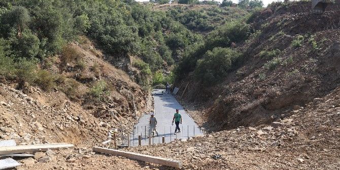 Başkan Şirin Yol Çalışmalarını Yerinde İnceledi