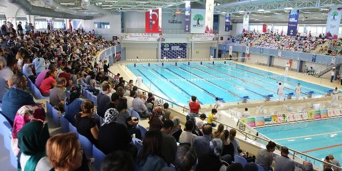 Minik Şampiyonlar Şehitkamil’de Geleceğe Kulaç Attı