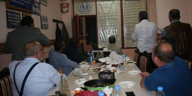 12 Yıldır Alkolle Mücadele Ediyorlar