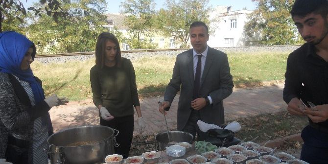 Tegv Gölbaşı Şubesi Aşure Dağıtımında Bulundu