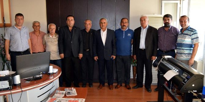 Besni’de Ki Stk’lardan Başkana Tepki