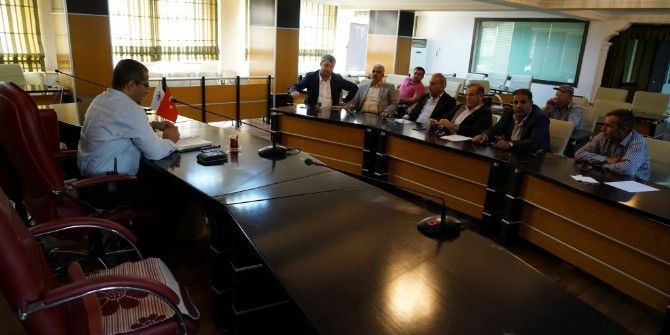 Zabıta Trafik Amirliği İle Okul Servisi Yöneticileri İstişare Toplantısı Yaptı