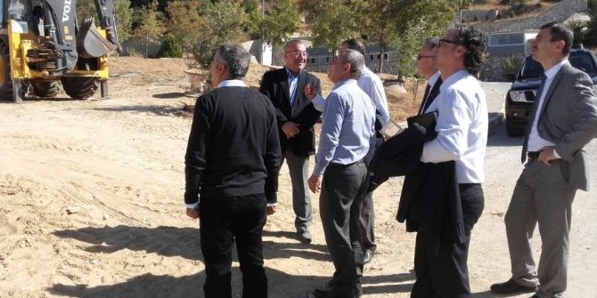 Rektör Acer Kampüste İncelemelerde Bulundu