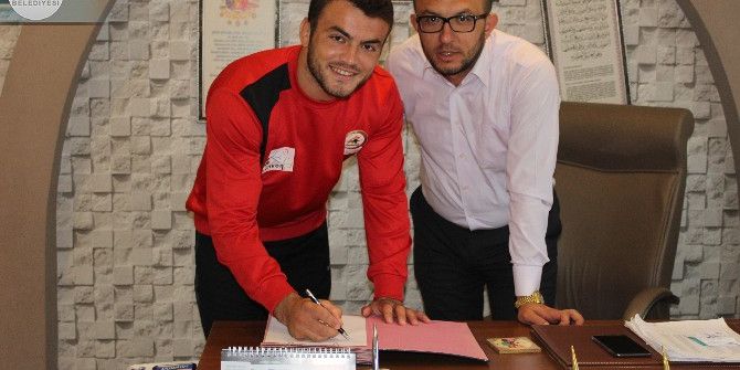 Umurbey Belediyesi Güreş Kulübü Gücüne Güç Kattı