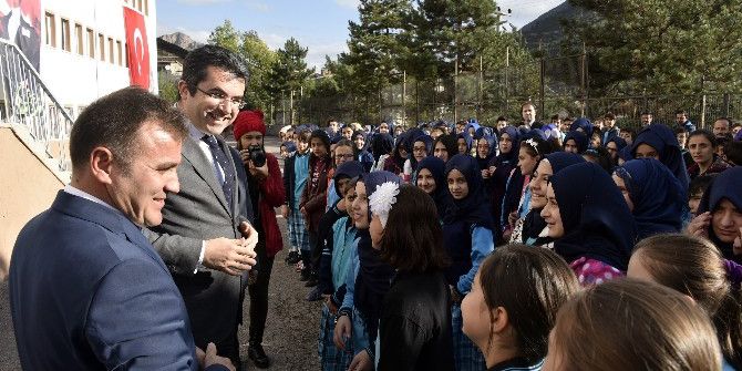 Gümüşhane İmam Hatip Ortaokulu Yeni Binasına Taşındı