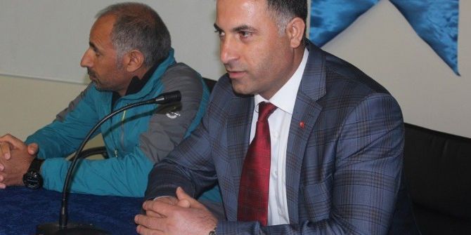 Ağrı’da “Okul Sporları Bilgilendirme” Toplantısı Yapıldı