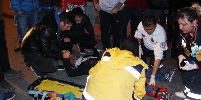 Otomobil Yolun Karşısına Geçmeye Çalışan Yayaya Çarptı