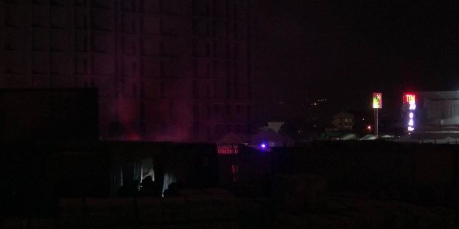 İşçilerin Kaldığı Konteynerlar Yandı