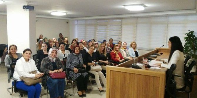 Ak Parti Aydın İl Kadın Kollarında Görev Dağılımı Yapıldı