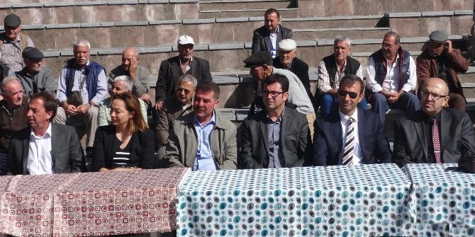 Bergama’da 8. Geleneksel Aşure Hayrı