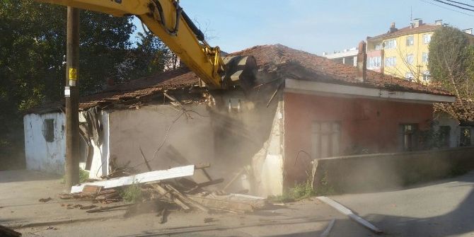 Düzce’de Yollar Genişliyor