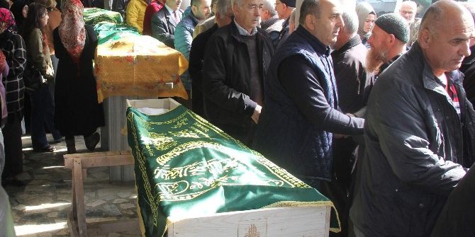 Heyelanda Hayatlarını Kaybeden Doğan Çifti Son Yolculuklarına Uğurlandı