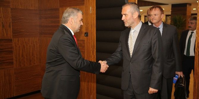 "Kayserili Her Fırsatta Ve Her Şekilde Kazançlı Çıkar"