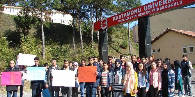 Çatalzeytin Myo Öğrencileri Sessiz Yürüyüş Yaptı