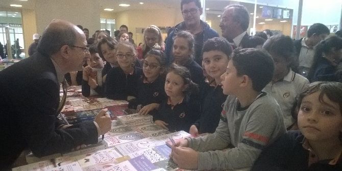 Kemal Tekden Okurlarıyla Buluştu