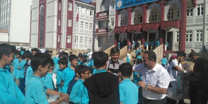 Adıyaman İmam Hatip Ortaokulunda Aşure Etkinliği