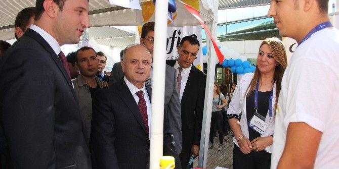 6. Mersin İş Ve Kariyer Fuarı Başladı