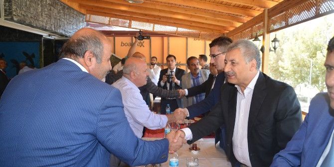 Birecik Belediye Başkanı Faruk Pınarbaşı Muhtarlarla Buluştu