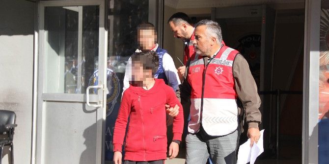 Motosiklet Hırsızlığı Şüphelileri Kovalama Sonucu Yakalandı