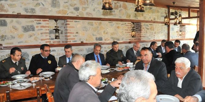 Akşehir’de Muhtarlar Günü Kutlaması