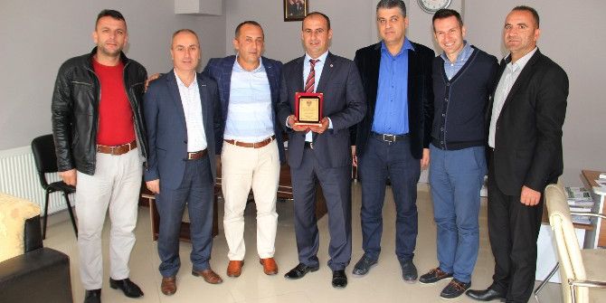 Kepez Çaylıoğluspor Başkanı Yalman Muhtarları Kutladı