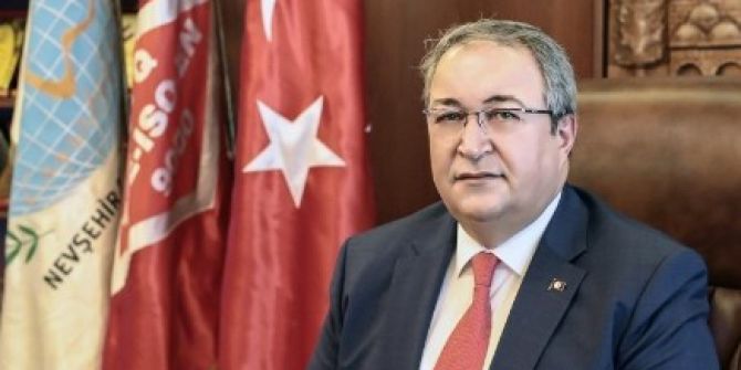 Ünver, “Aliya İzzetbegoviç Hafızalarımızda Yaşayacak”