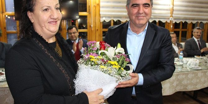 Başkan Özdemir Muhtarları Ağırladı