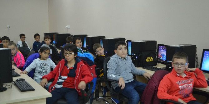 Üstün Zekalı Öğrenciler ‘Zihinsel Yetenek Destek’ Kursuna Başladı