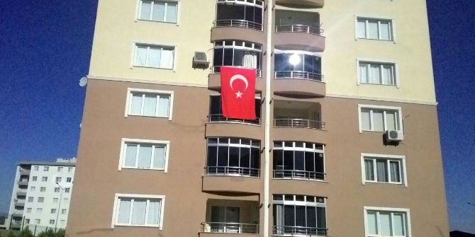 Hakkari’deki Şehit Ateşi İzmir’i Yaktı