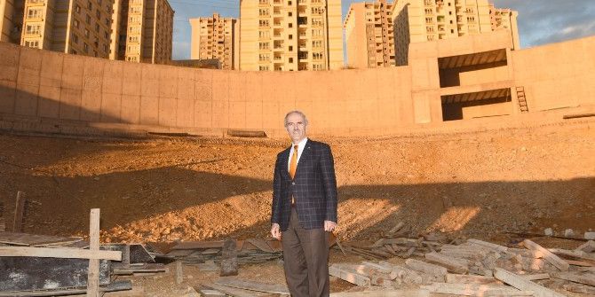 Kestel Açıkhava Tiyatrosu Yaza Hazır