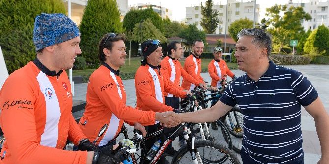 Muratpşalı Bisikletçiler 29 Ekim İçin Ankara Yolunda