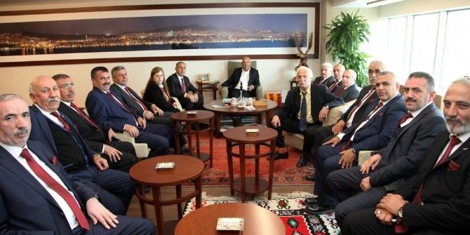 Kartallı Muhtarlar, 19 Ekim Muhtarlar Gününü Başkan Altınok Öz’le Birlikte Kutladı