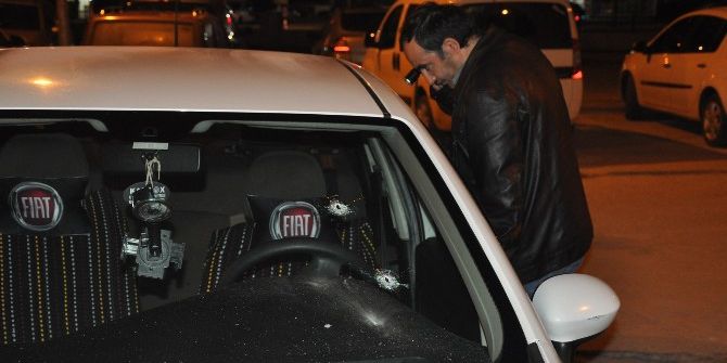 Kalbinden Vurulan Genç, Yardım İstediği Sevgilisi Tarafından Hastaneye Götürdü