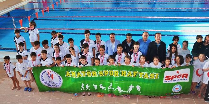 Bilecik’te Amatör Spor Haftası Kapsamında Yüzme Müsabakaları