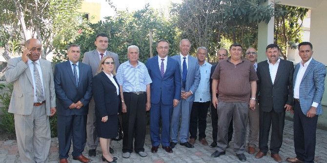 Muhtarlar 37 Yıllık Meslektaşlarını Ziyaret Etti