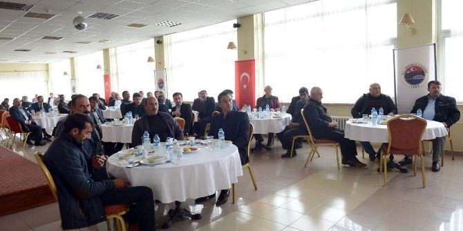 Vali Özefe, Muhtarlarla Yemekte Buluştu